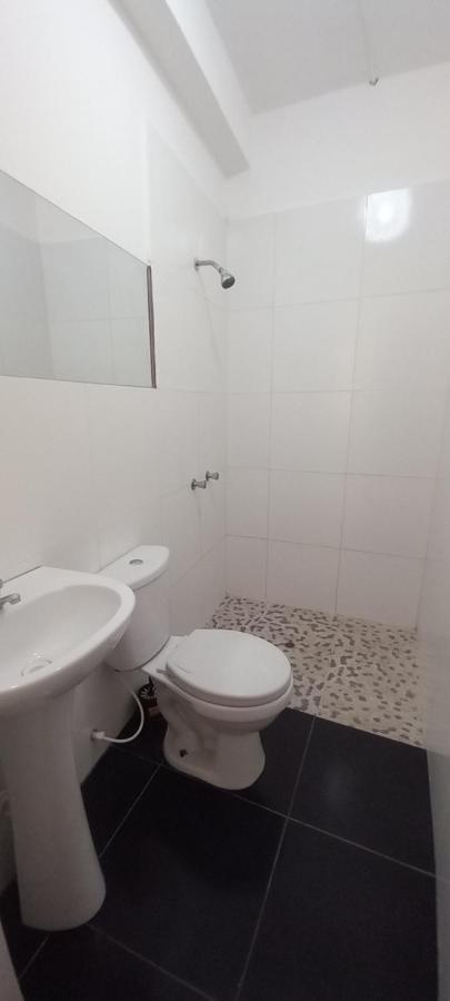Hospedaje Miraflores Moyobamba Kültér fotó