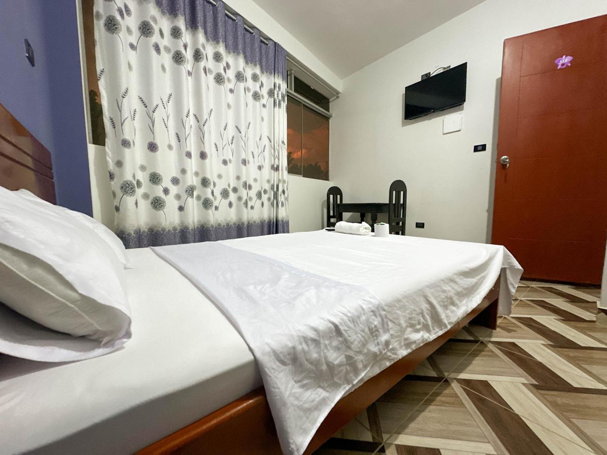 Hospedaje Miraflores Moyobamba Kültér fotó